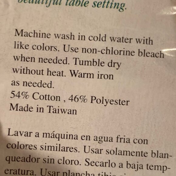 SEASONS TABLECLOTH NWOT - Picture 4 of 5